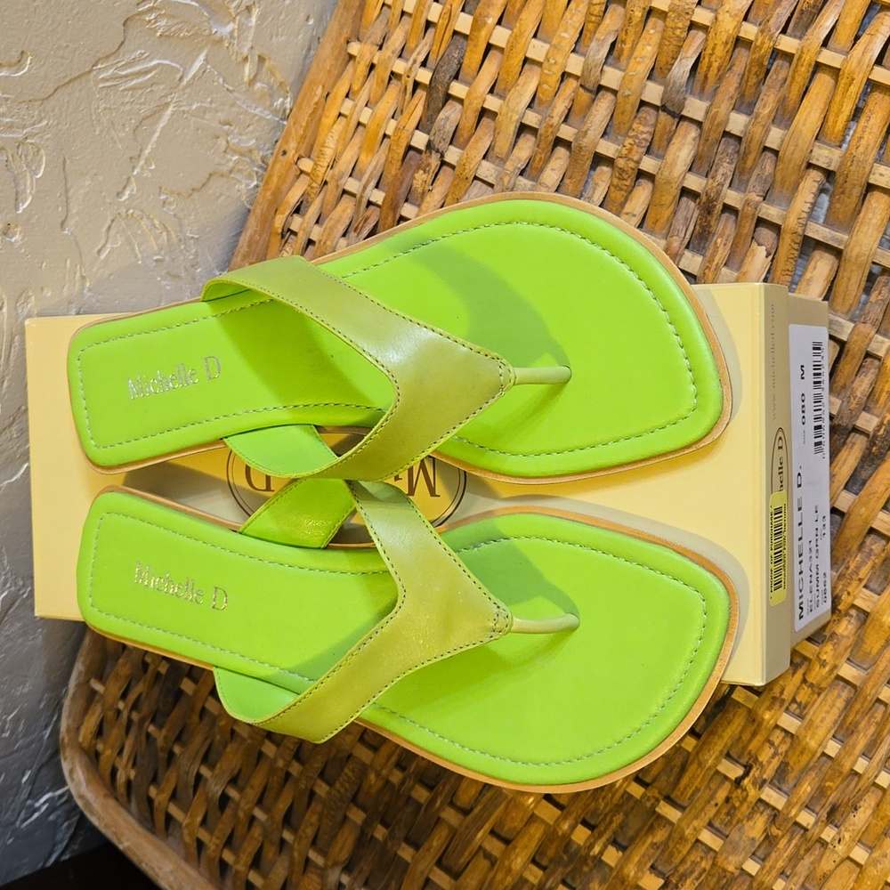 Michelle D Flip Flop Sandals Size 8M